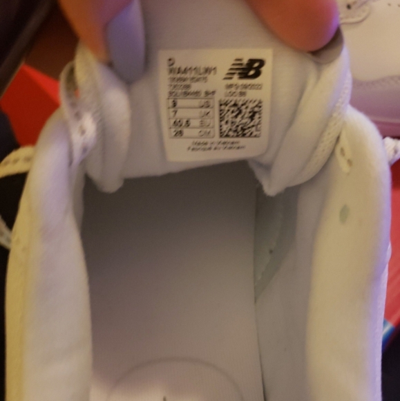 Womens New balance walking shoes si/e 8.5 - Picture 4 of 4